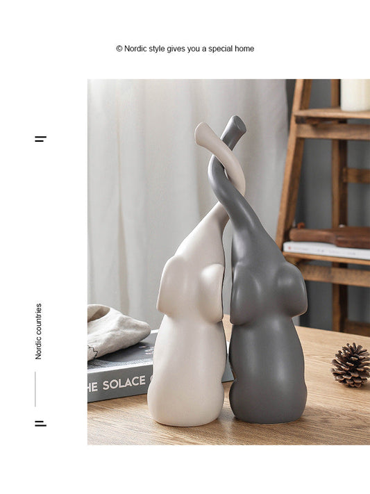 Adorable Couple Figurine – A Touch of Romance for Your Home ❤️