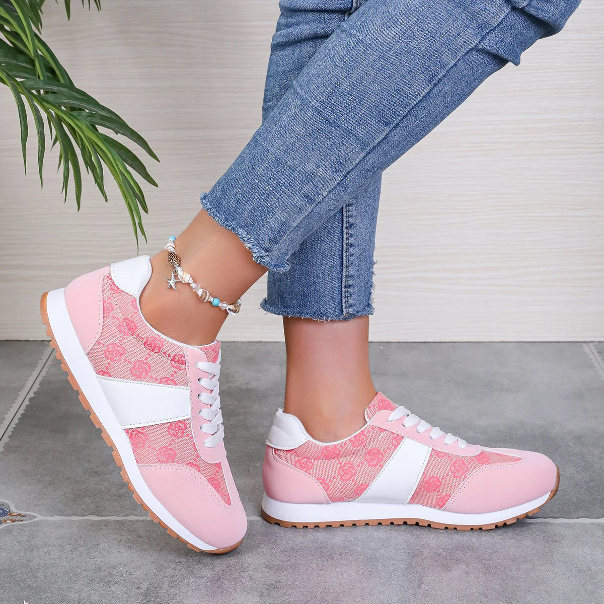 Breathable Women's Sneakers - Lightweight Leisure Tennis Shoes with Flower Design