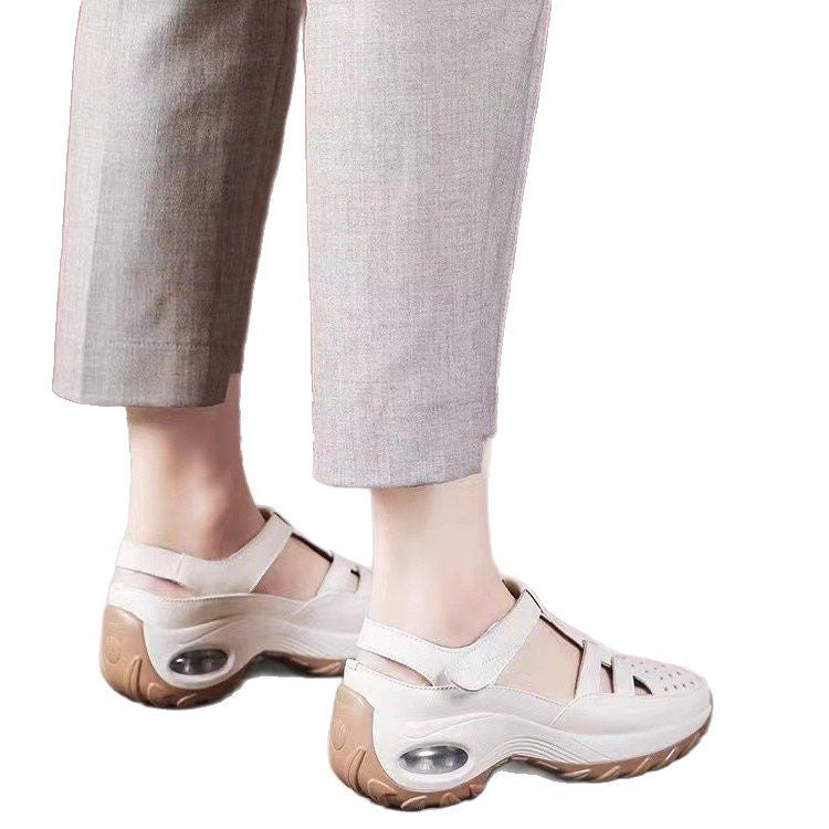 Soft soled toe sandals with sloping design for women