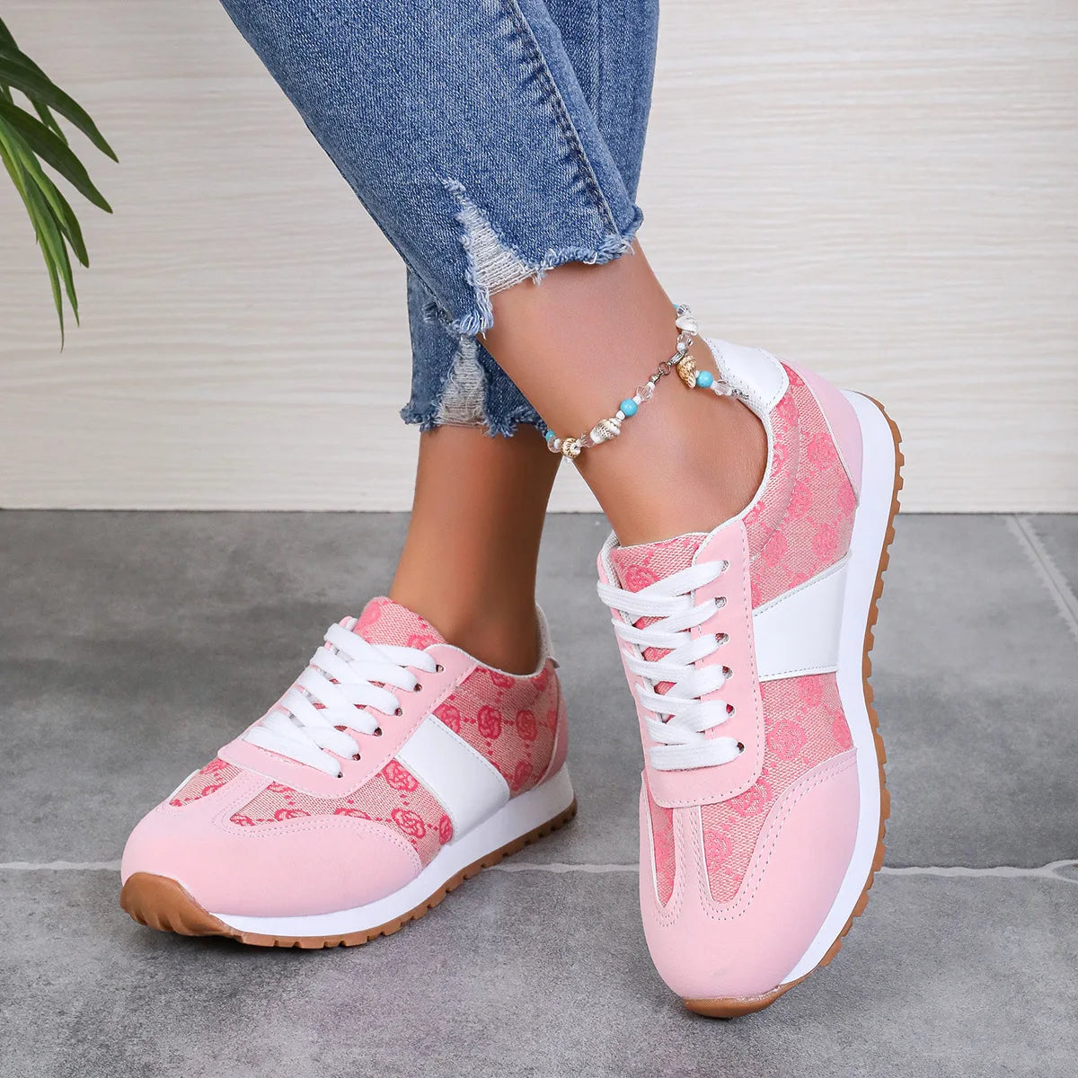 Breathable Women's Sneakers - Lightweight Leisure Tennis Shoes with Flower Design